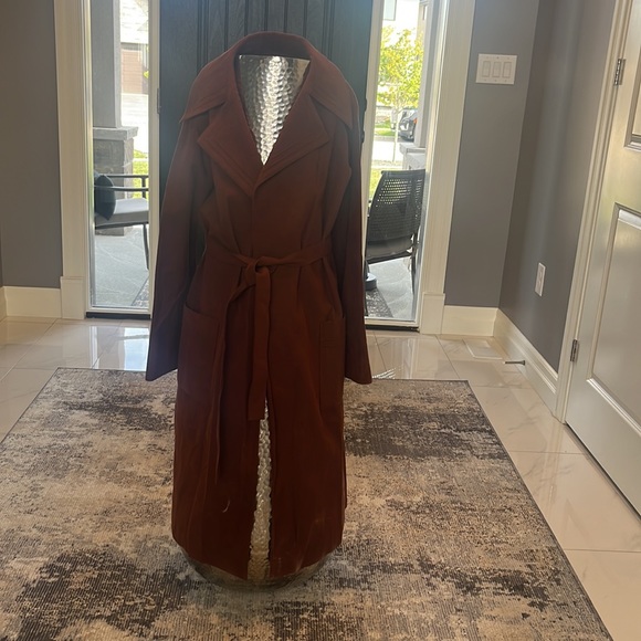 A fabulous vintage 1970s rust coloured ultra suede wrap coat by famous bridling - Picture 14 of 16